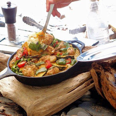 これぞ男のアウトドア料理なのだ！