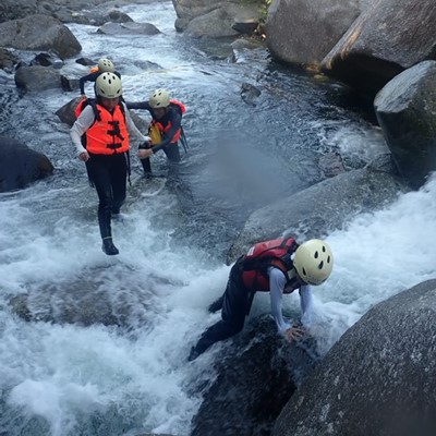 はい！次お前、早く登るのだ！